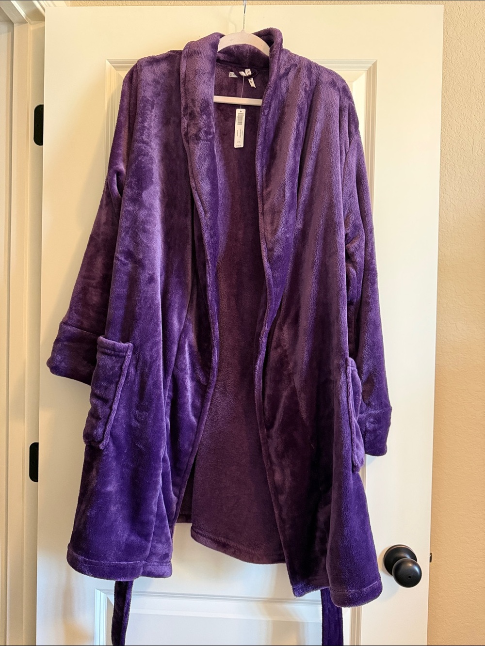 Soma Plush Shawl-Collar Robe in Deep Plum